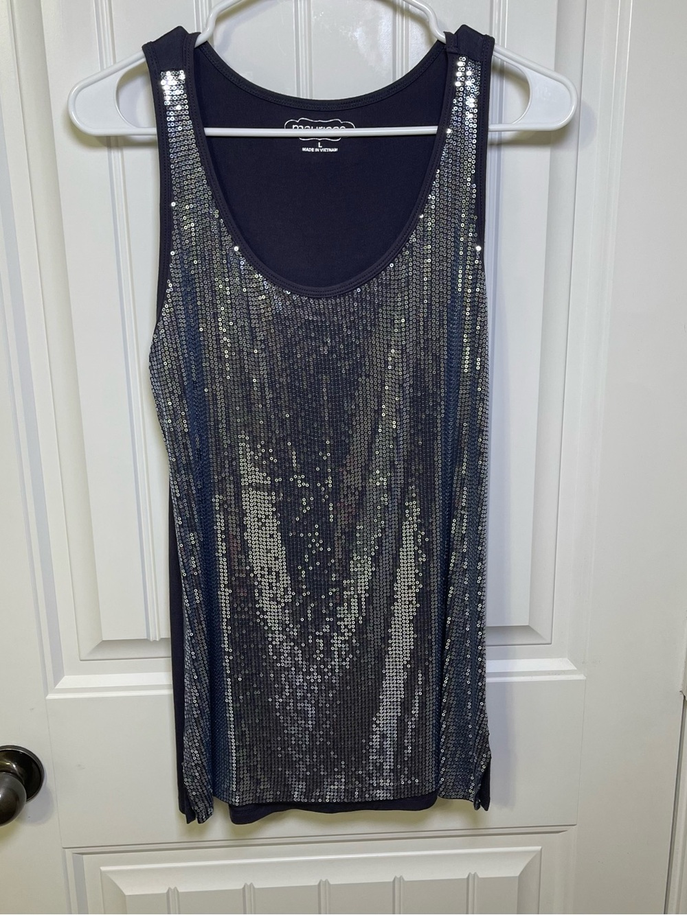 Maurices Women’s Large Gray Tank Top with Silver Sequined Front Shiny Party NWOT